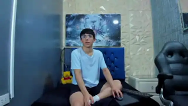 ElanGiraldo online show from March 18, 11:52 pm