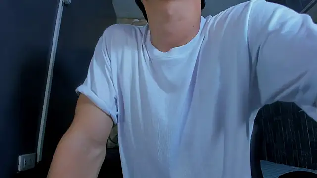 Snapshot of ElanGiraldo chatting on July 10, 11:51 pm ElanGiraldo online show from July 10, 11:51 pm