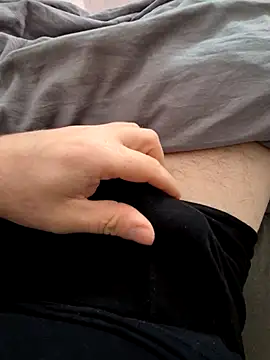 Snapshot of MirkoEF chatting on February 5, 11:48 am MirkoEF online show from February 5, 11:48 am