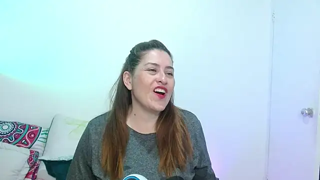 dayan hanks online show from February 27, 10:43 pm