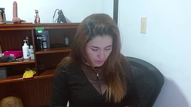 dayan hanks online show from April 17, 2:25 am