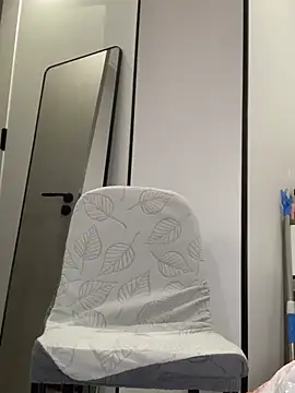 hoho-is online show from February 5, 4:33 pm