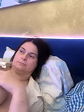 Snapshot of marchigiana chatting on May 2, 10:04 pm marchigiana online show from May 2, 10:04 pm