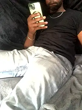 Mr Sirthedom online show from January 7, 7:38 pm