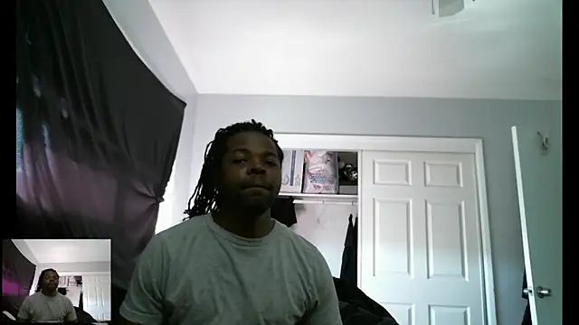 Snapshot of Mr_Sirthedom chatting on May 23, 10:47 pm Mr Sirthedom online show from May 23, 10:47 pm