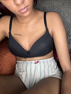 Your   Moonlight online show from April 24, 11:40 pm