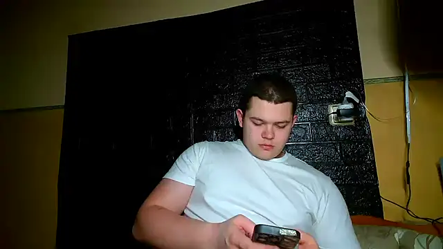 CuteButNaughty  online show from February 4, 9:09 pm