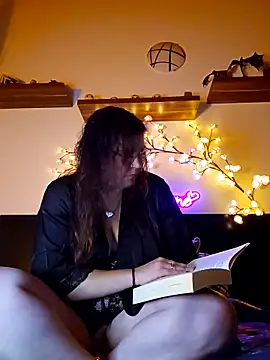 Snapshot of Persephone_CH_off chatting on November 27, 8:44 pm Persephone CH off online show from November 27, 8:44 pm