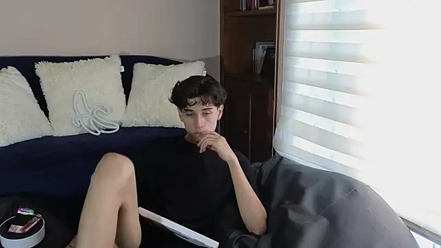 Derekswan online show from November 14, 6:50 pm