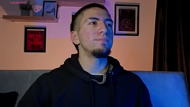 AresMassimoX online show from November 15, 3:48 am