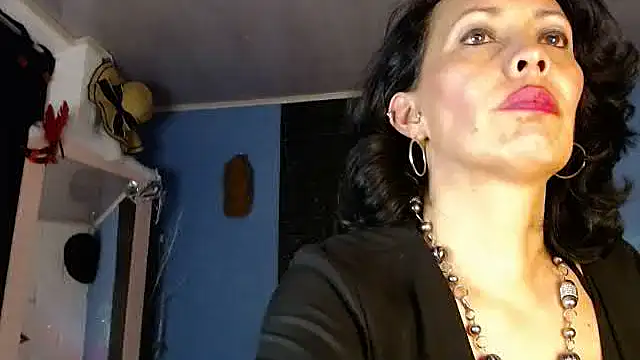 Jhanne Cherry  online show from April 30, 5:03 am