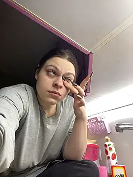 Dona Mafia online show from February 7, 7:45 am