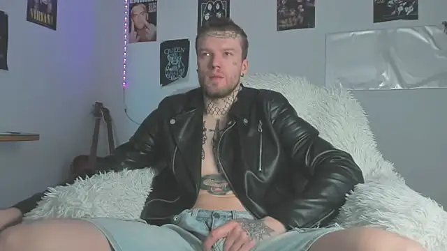 Huntall77 online show from March 29, 6:13 am