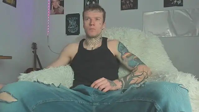 Huntall77 online show from April 11, 5:12 am