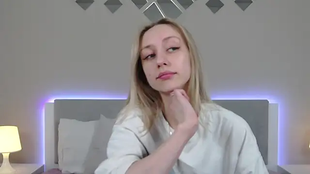 RachaelCute online show from April 15, 12:23 pm