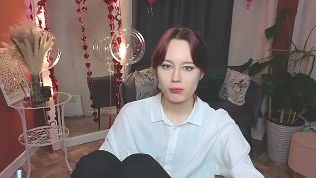 Annie Way online show from February 12, 9:15 am