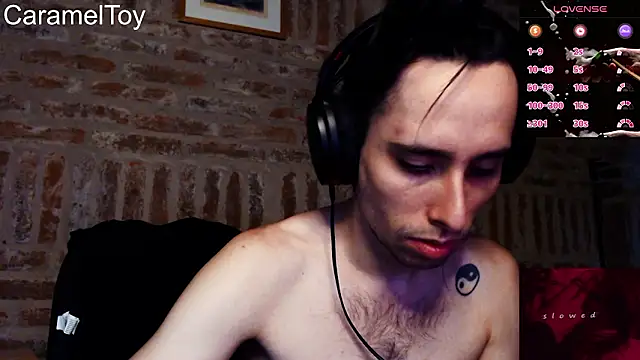 CaramelToy online show from February 15, 6:15 pm