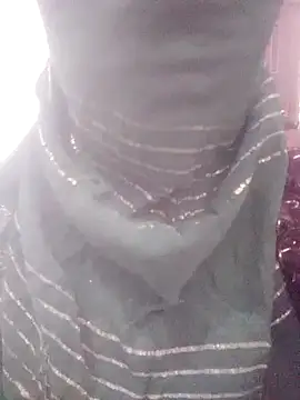 Snapshot of riyahot011 chatting on November 12, 4:46 am riyahot011 online show from November 12, 4:46 am