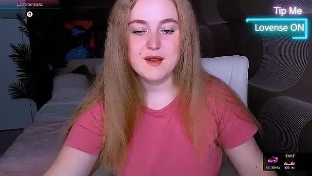 Snapshot of Kate_Moan chatting on November 23, 7:41 am Kate Moan online show from November 23, 7:41 am