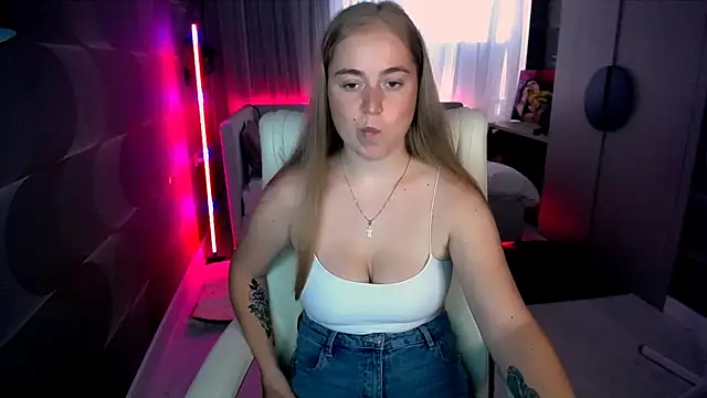 Kate Moan online show from July 10, 5:23 am
