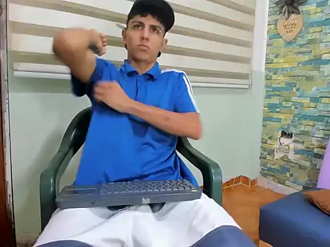 Snapshot of naughty_boy_Maicoll chatting on November 15, 11:40 am naughty boy Maicoll online show from November 15, 11:40 am