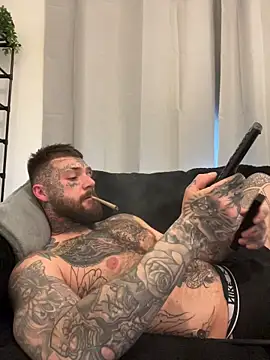 magicmichaell online show from April 16, 2:29 pm