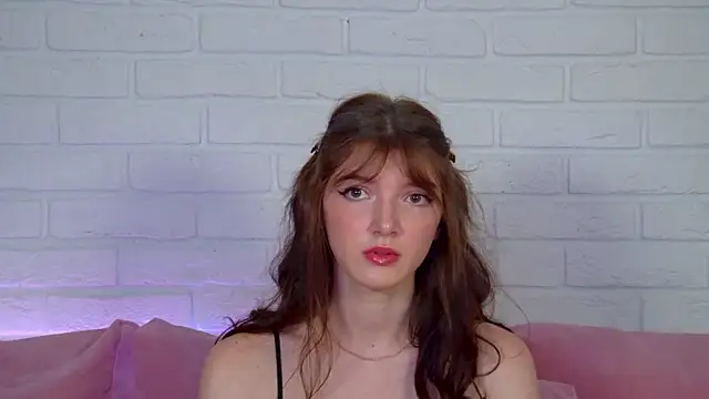Snapshot of SophiaProve chatting on June 4, 4:24 pm SophiaProve online show from June 4, 4:24 pm