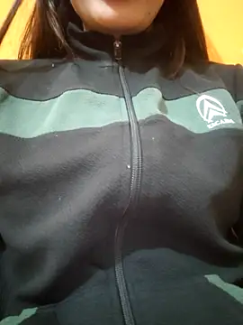 Snapshot of Hot__girls001 chatting on November 13, 5:01 pm Hot girls001 online show from November 13, 5:01 pm