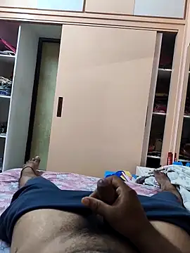 Snapshot of krishnaclip chatting on November 12, 11:58 pm krishnaclip online show from November 12, 11:58 pm