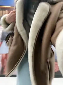 luvvmill online show from November 12, 7:31 am