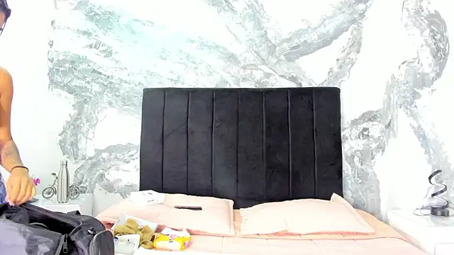 lilithDraven  online show from March 11, 4:18 am