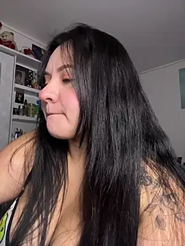 Snapshot of Just_danna chatting on June 6, 5:34 am Just danna online show from June 6, 5:34 am