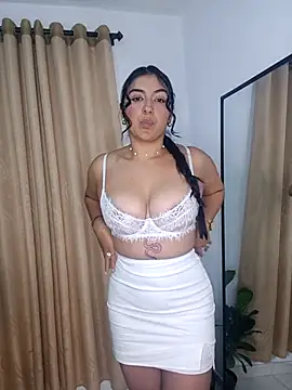 Snapshot of ViolettaWalton1 chatting on November 13, 2:43 am ViolettaWalton1 online show from November 13, 2:43 am