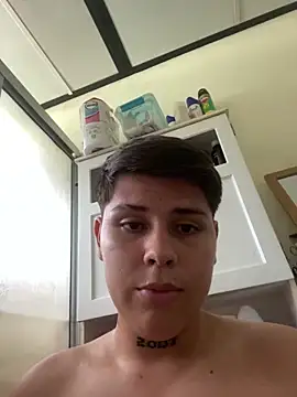 luisDi07 online show from November 10, 7:35 pm