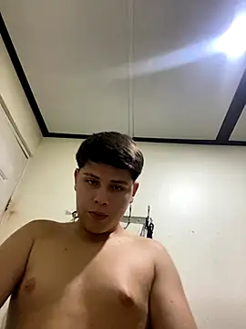 luisDi07 online show from November 11, 7:41 am