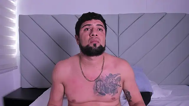 Snapshot of lukas_ad chatting on November 11, 7:25 pm lukas ad online show from November 11, 7:25 pm