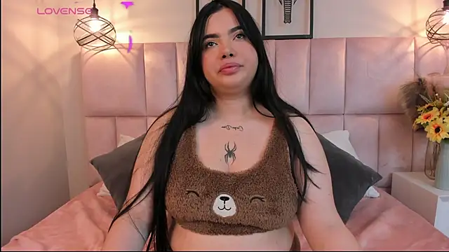 Snapshot of irenewilde chatting on November 11, 8:42 pm irenewilde online show from November 11, 8:42 pm