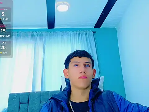 FelipeGonzalezz online show from December 22, 1:08 pm