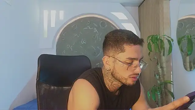 Alanrodgers online show from March 14, 1:38 pm