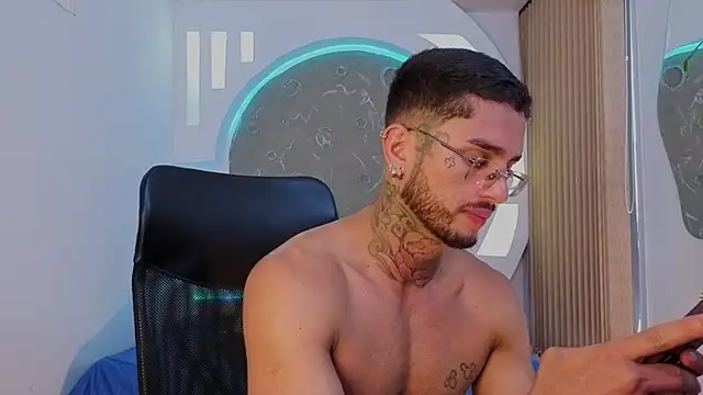 Alanrodgers online show from April 25, 1:41 pm