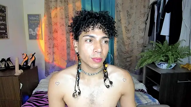 Angel White25 online show from April 22, 12:24 am