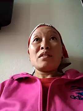 girl-hot2x online show from November 22, 8:57 am