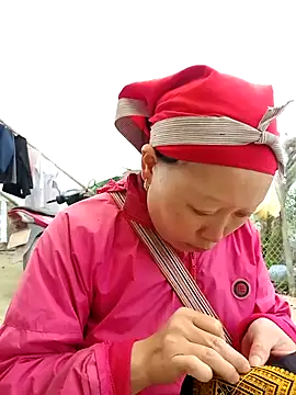 girl-hot2x online show from March 20, 2:49 am