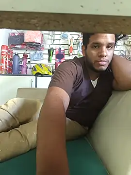 josecamsex27 online show from April 16, 9:15 pm