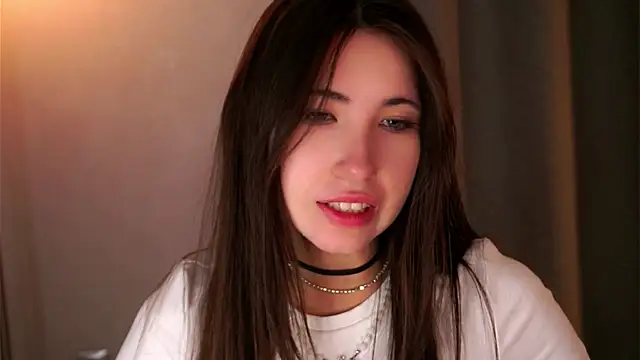 NanceeWestaway online show from December 19, 4:03 pm