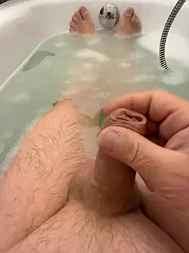 bp001 online show from October 18, 1:23 pm