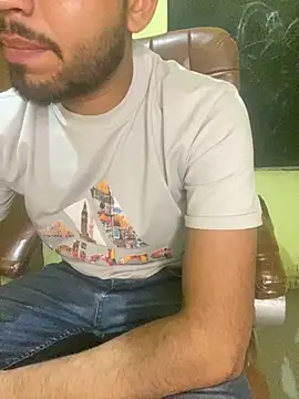 hotyyyyjonny online show from April 14, 12:00 pm