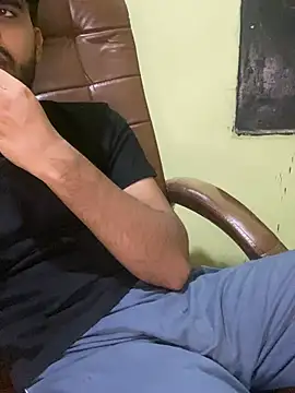 hotyyyyjonny online show from April 17, 4:54 pm