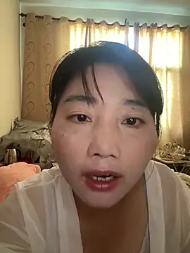 Snapshot of Nuomi6 chatting on November 18, 7:13 am Nuomi6 online show from November 18, 7:13 am