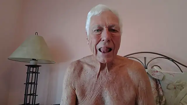 Snapshot of capttp chatting on January 24, 3:55 pm capttp online show from January 24, 3:55 pm